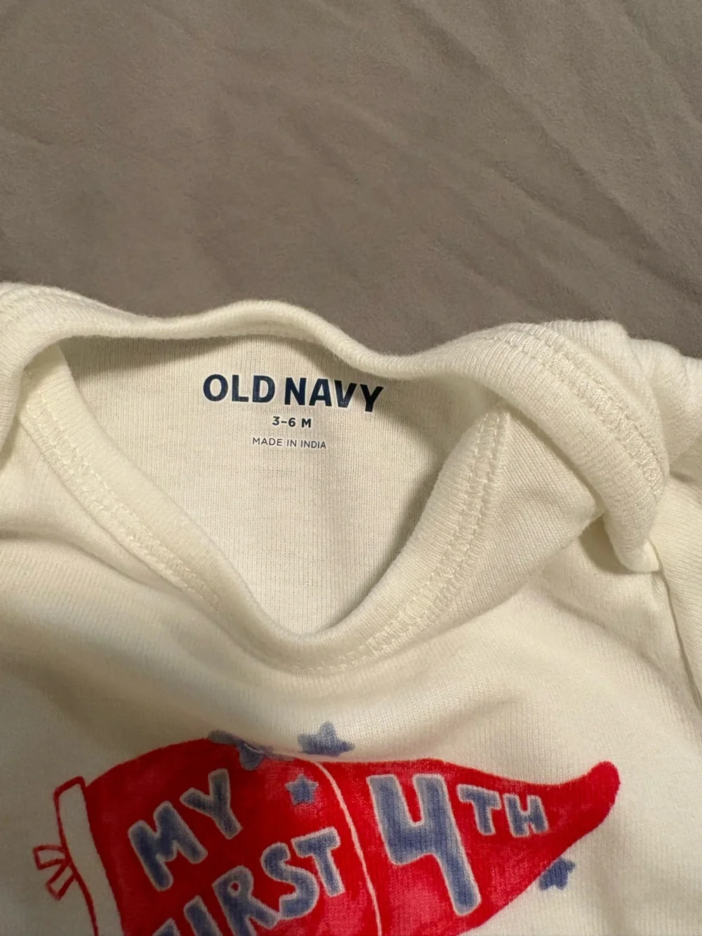 Old Navy white short